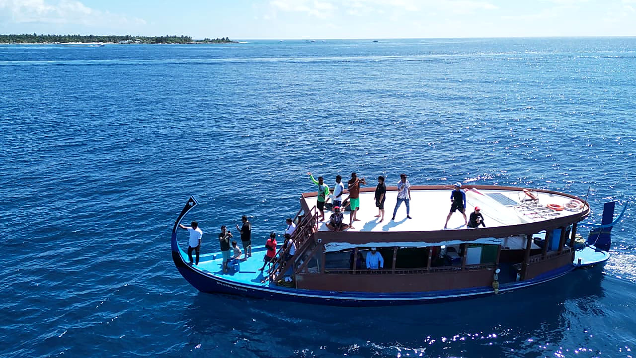 Excursion boat departing for the adventure
